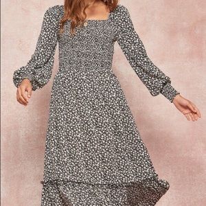 NWT Floral Puff Sleeve Maxi Dress
